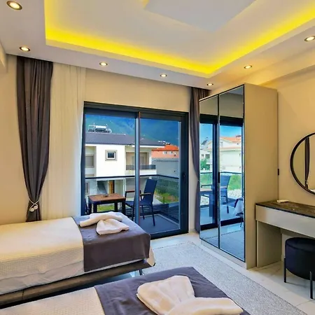 Villa Unique 1 *