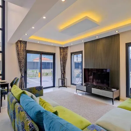 Unique 1 Villa *