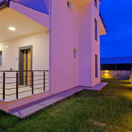 Unique 1 Villa
